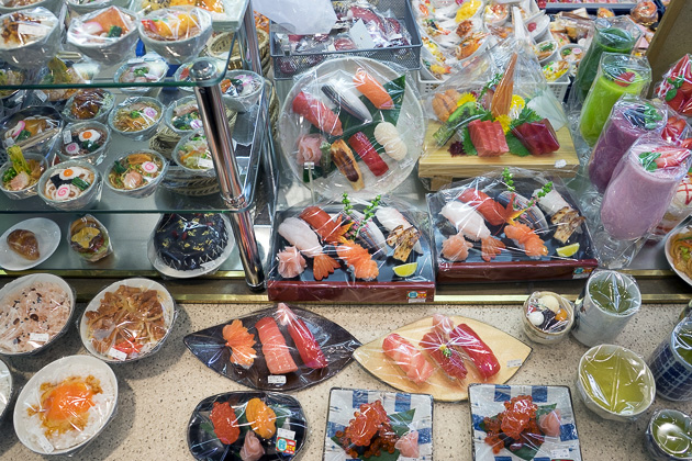 Read more about the article The Plastic Foods of Kappabashi